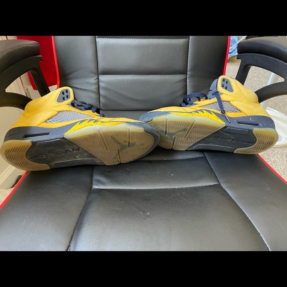 Jordan 5 - Picture 3 of 5
